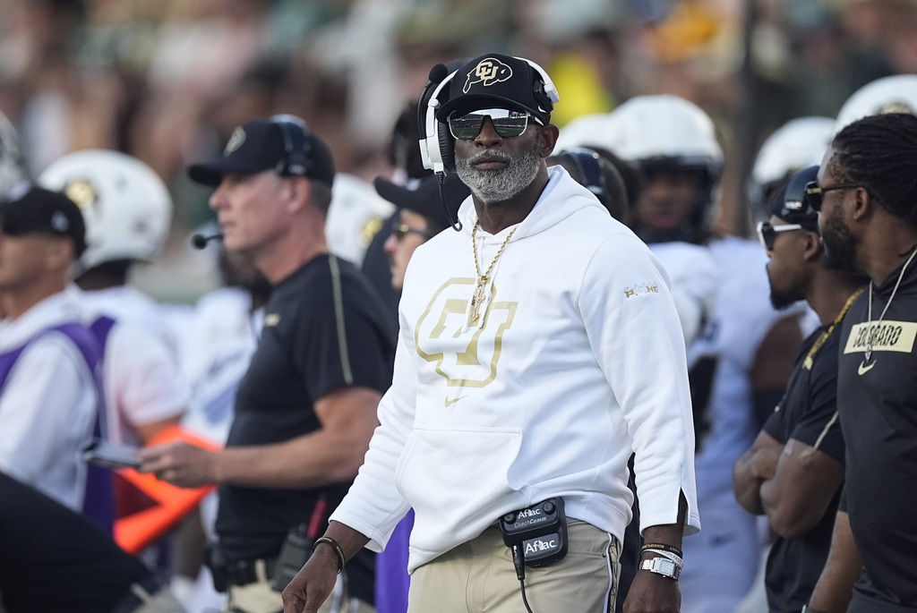 Travis Hunter and Shedeur Sanders team up to lead Colorado to 7th